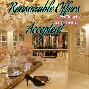 👠Bundles Welcomed! 👛Reasonable Offers Accepted